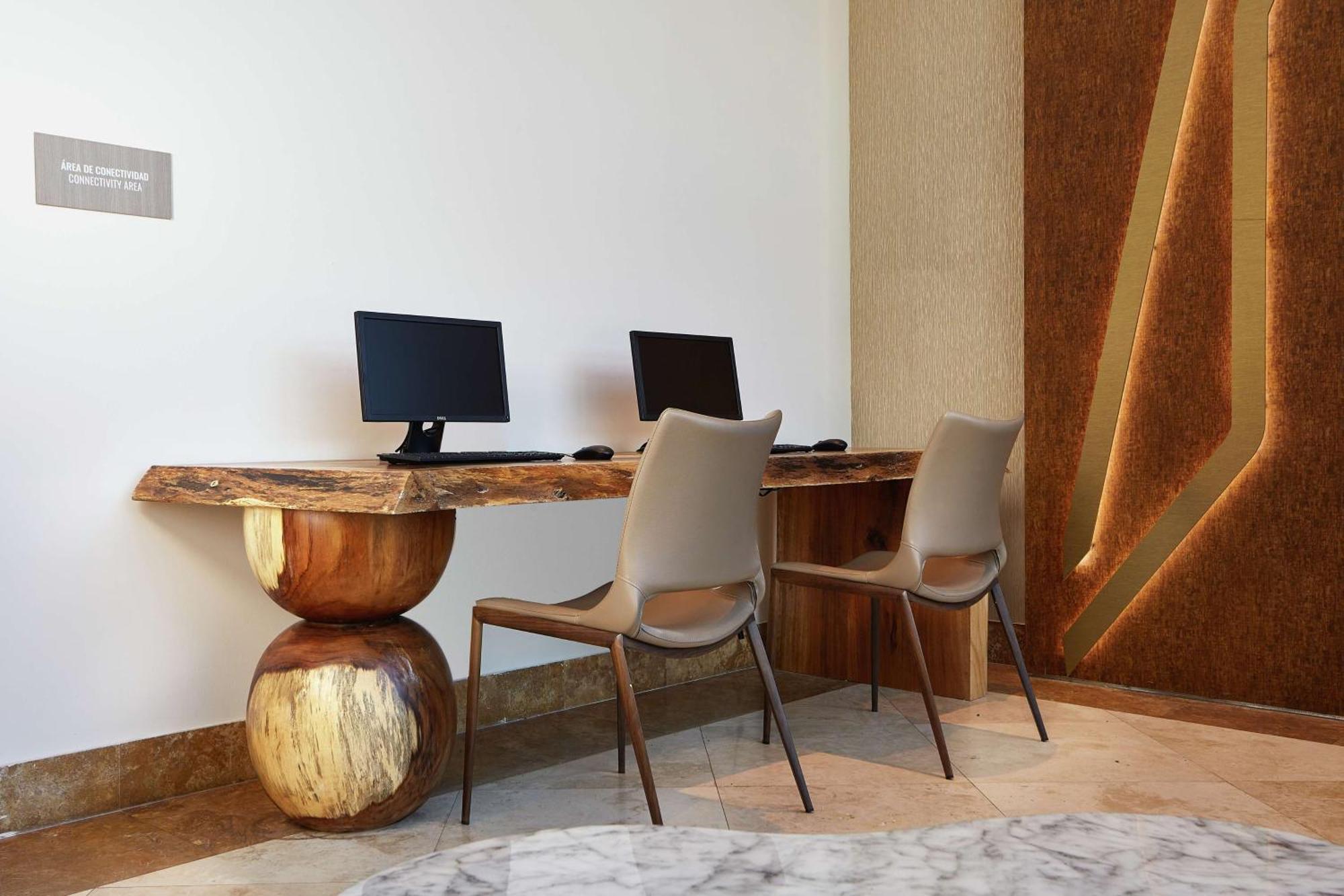 Hotel Hilton Doubletree By Hilton Managua Zewnętrze zdjęcie